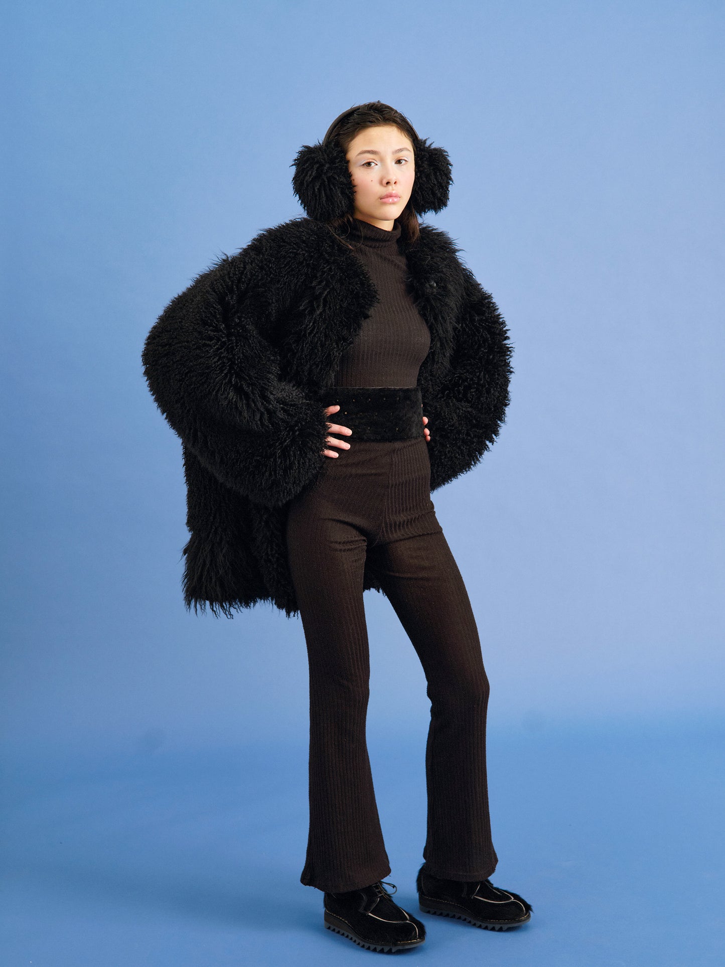 EAR WARMERS L + Shearling leather earmuffs + Black Curly