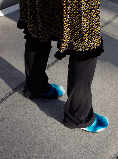 PANTO CURLY + Shearling Dark Clog Shoes + Blue Tie dye