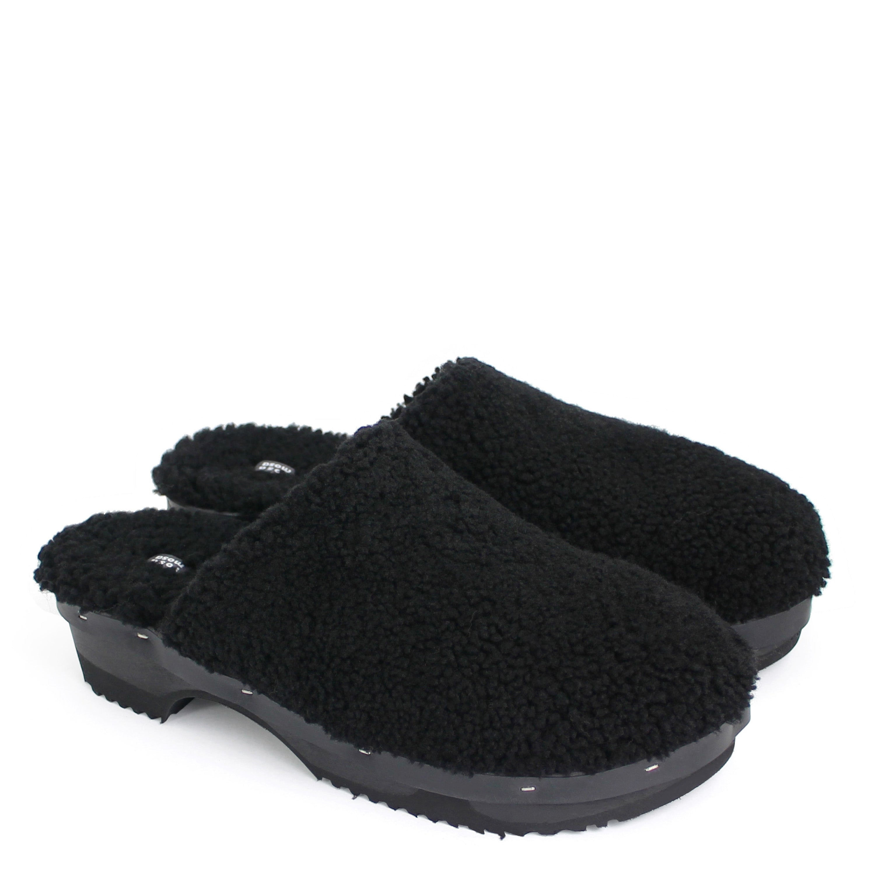 PANTO FULLY + Shearling Dark Clog Shoes + All Black