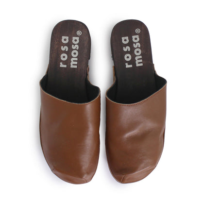rosamosa rocco brown leather dark wooden clog