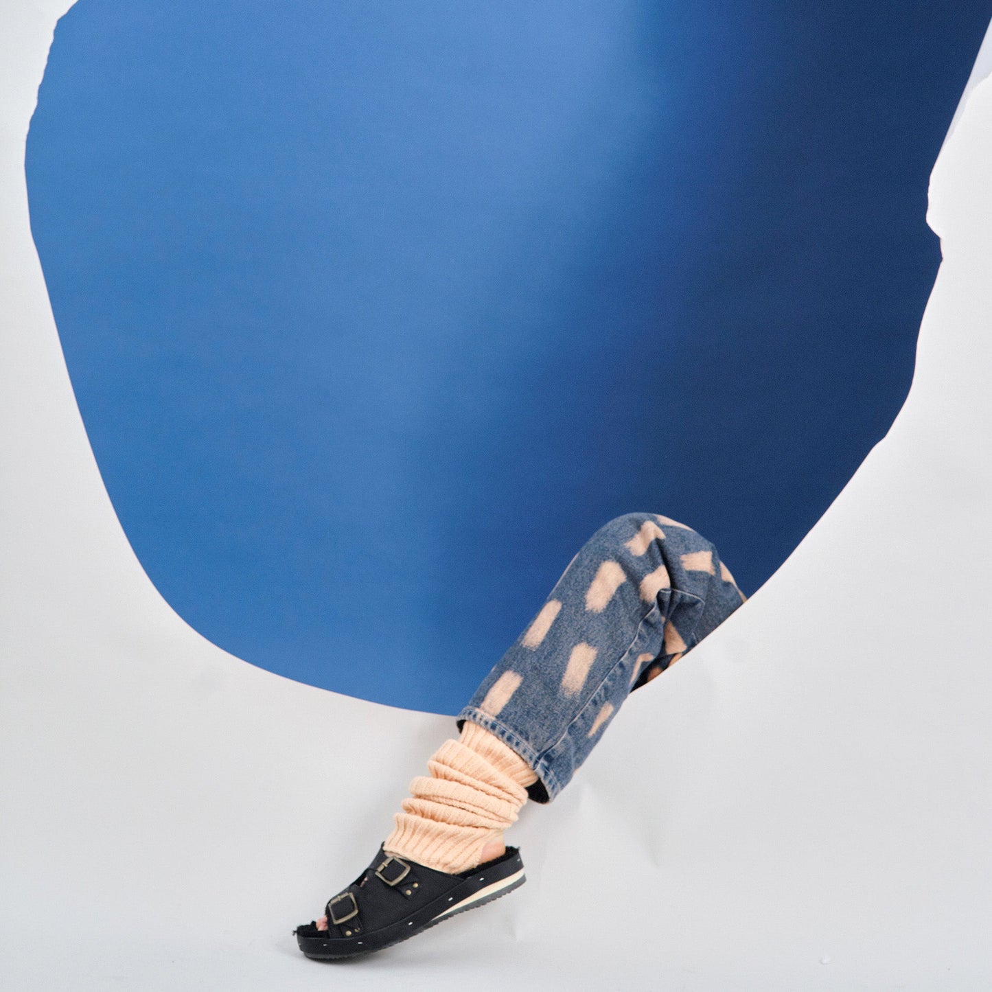 LANG FIBA CURLY + Shearling Leather Flat Clogs + Black