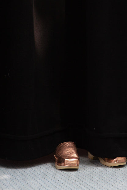 DONAU STRAP Metallic+ Leather Strap Clogs + Copper